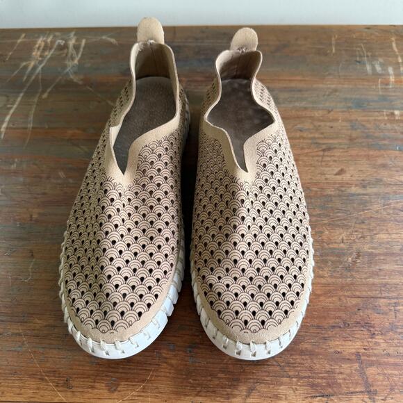Ilse Jacobson Tulip Tan/Cream Perforated Slip On Flats Size US 8.5/9 EU 39 - Picture 1 of 8